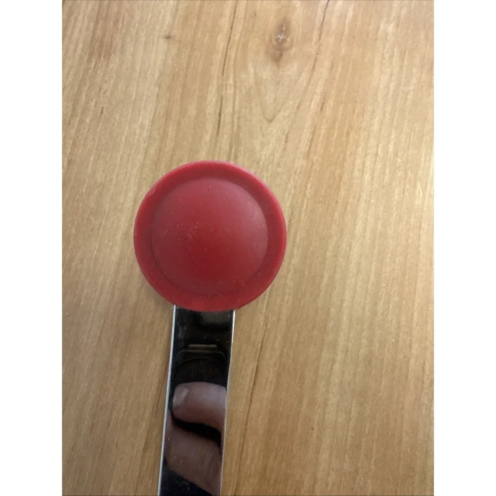 Oneida metal tongs